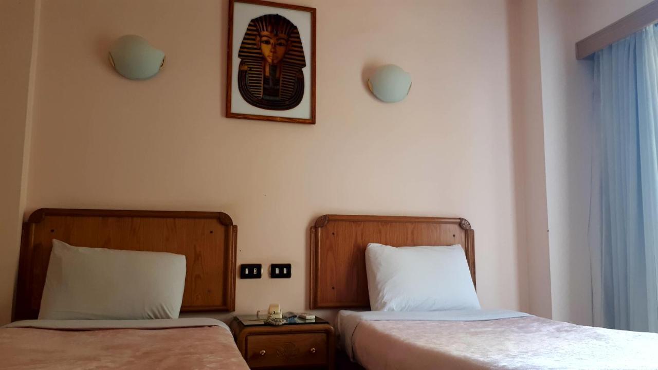 New Pola Hotel ルクソール エクステリア 写真