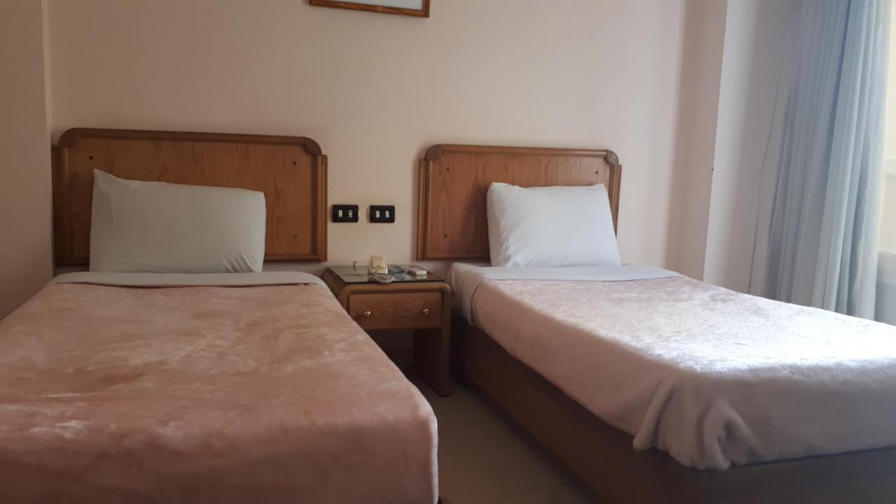 New Pola Hotel ルクソール エクステリア 写真