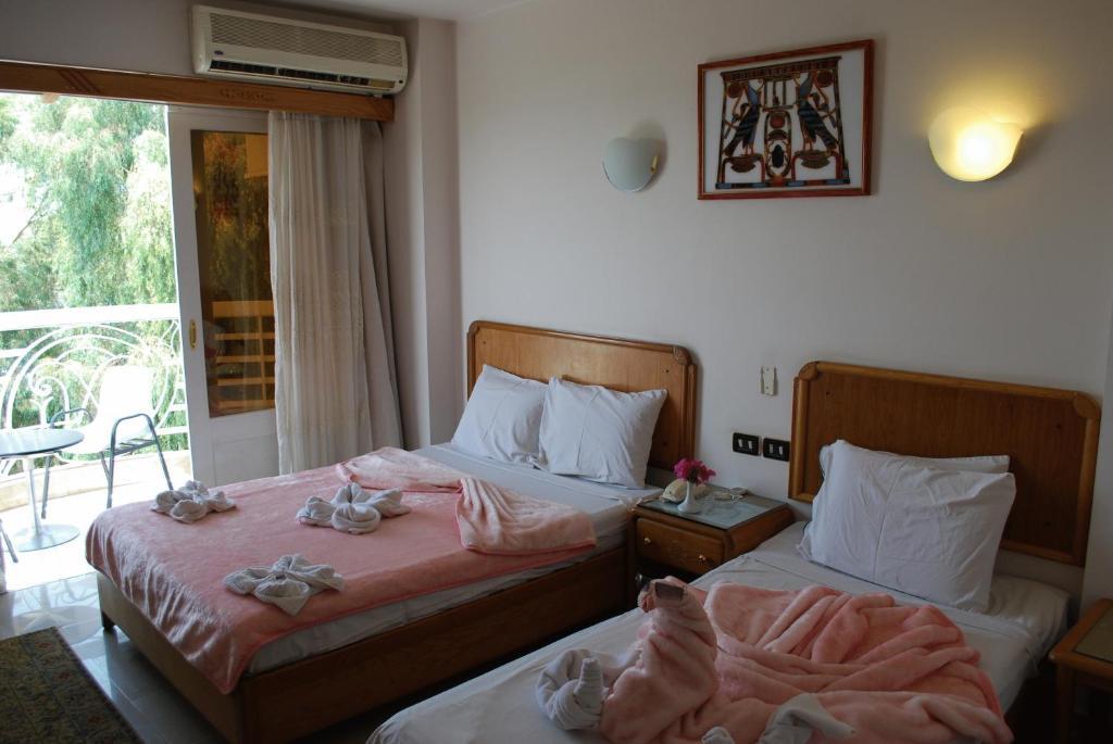 New Pola Hotel ルクソール エクステリア 写真